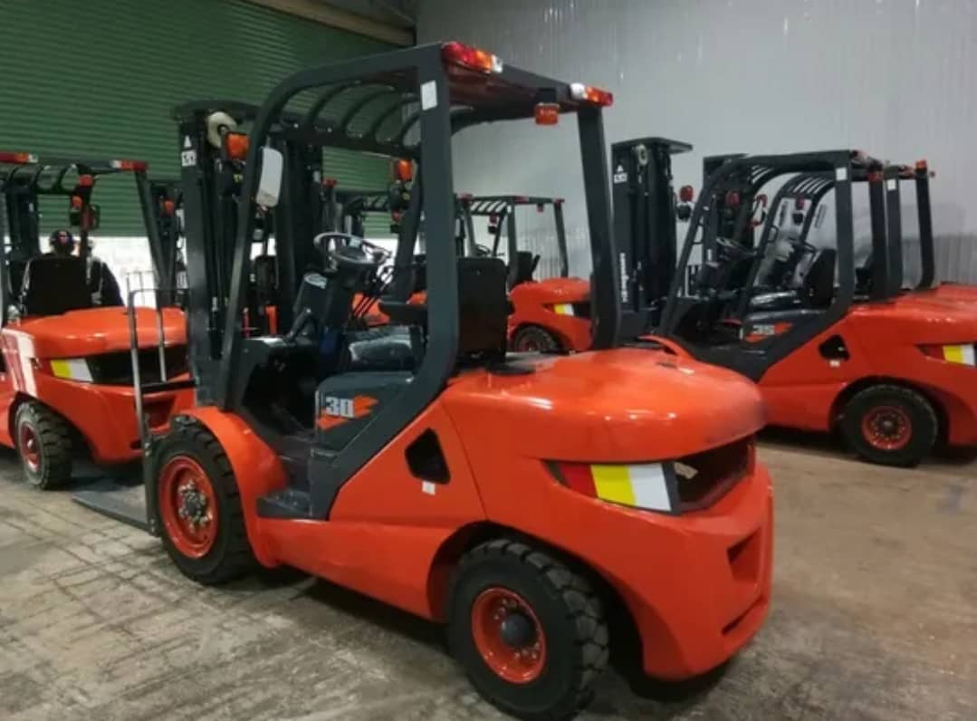 Fork lift